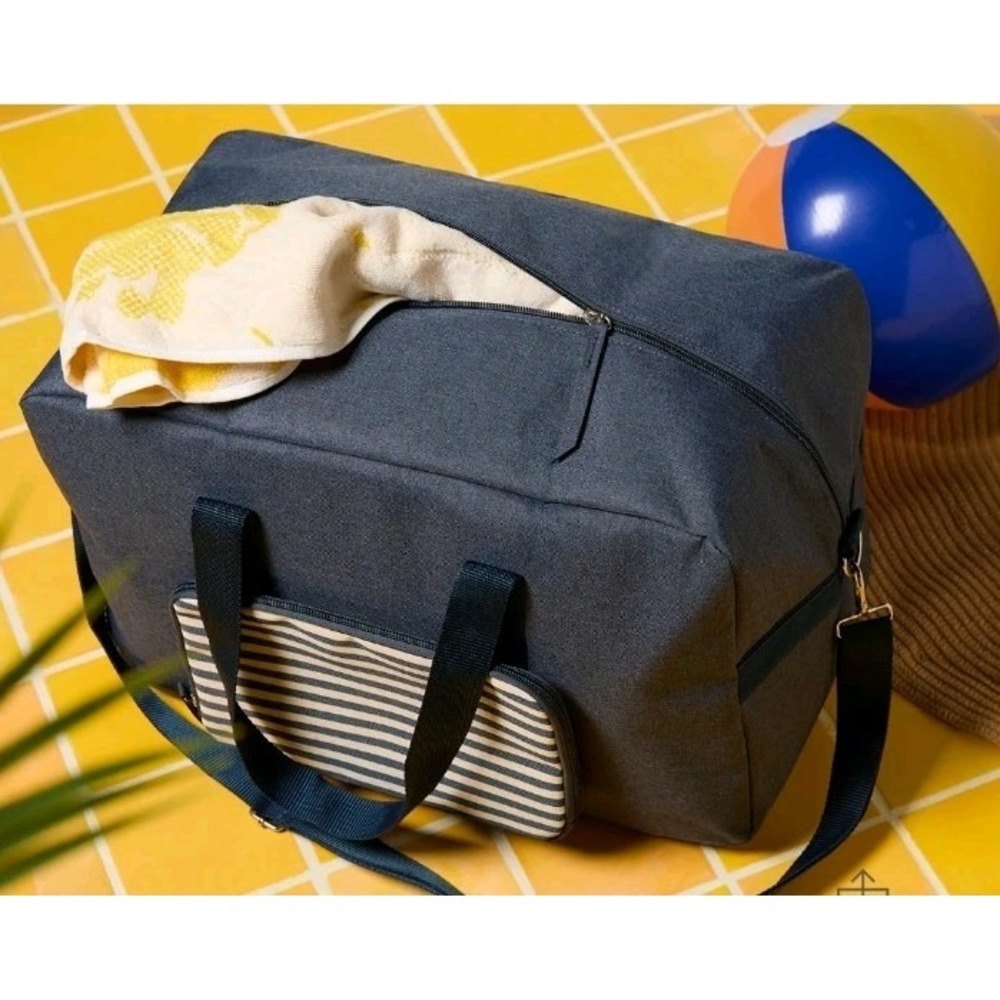Exclusive‎ Weekender Overnight Duffle Bag Travel Carry-On Navy Blue 2 Piece Set